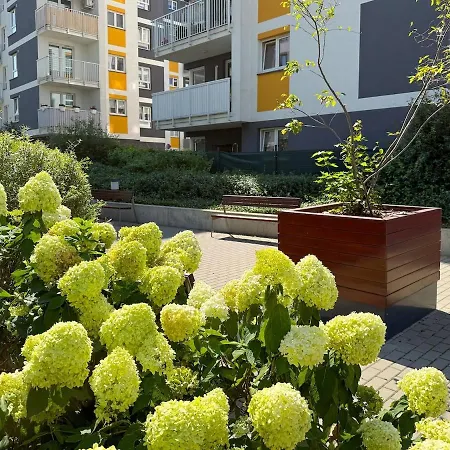 Nowoczesny Next Ursus Apartment, Parking, Wi-fi アパート ワルシャワ