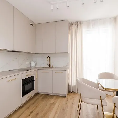 Nowoczesny Next Ursus Apartment, Parking, Wi-fi アパート