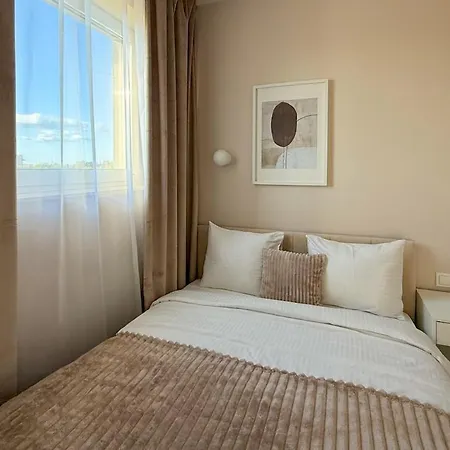 Nowoczesny Next Ursus Apartment, Parking, Wi-fi ワルシャワ